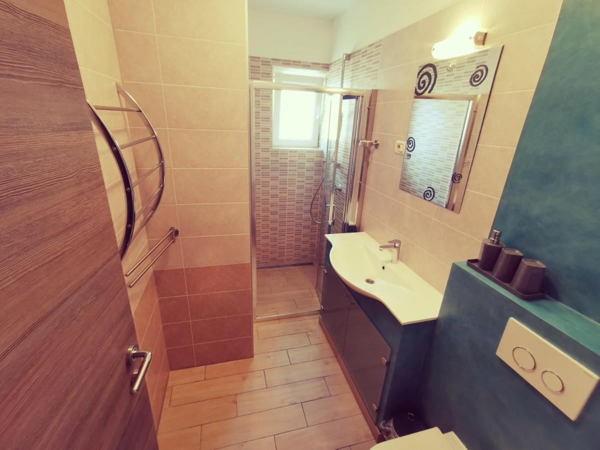 Apartamento Haus Maro Supetarska Draga Exterior foto