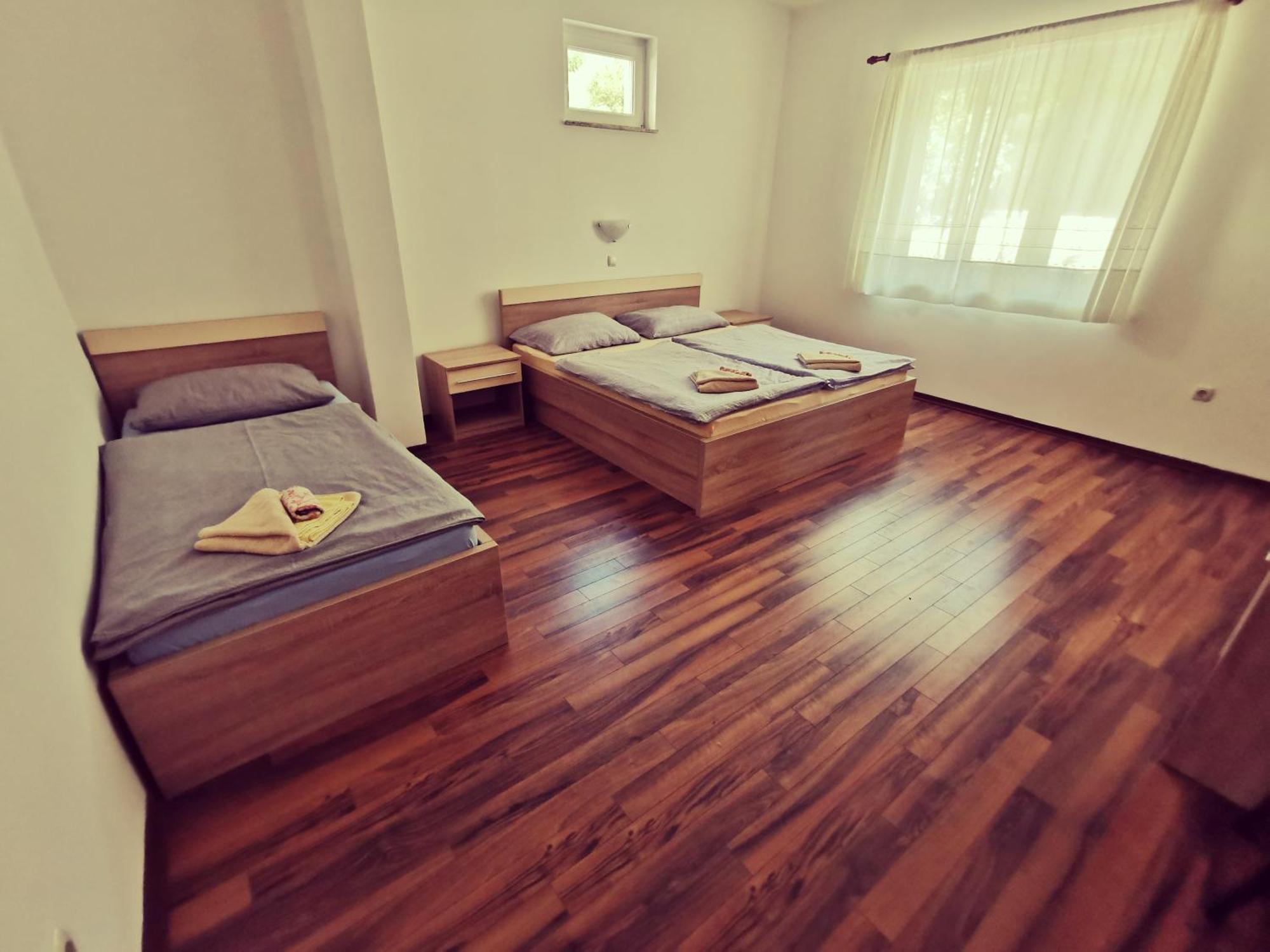 Apartamento Haus Maro Supetarska Draga Habitación foto