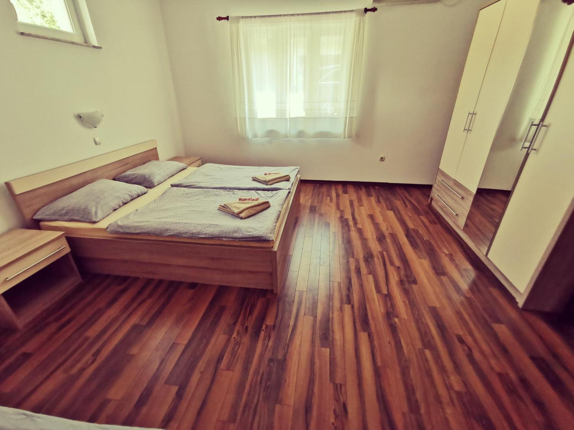 Apartamento Haus Maro Supetarska Draga Habitación foto